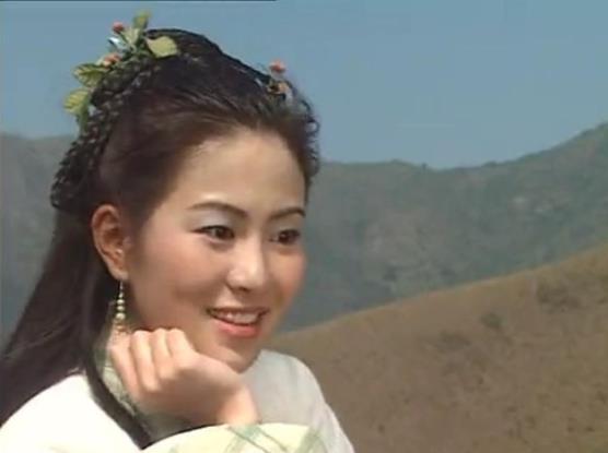 叶璇个人资料和图片新闻(42岁叶璇模样大变被疑整容!扮少女表情夸张难认,被指撞脸李依晓)