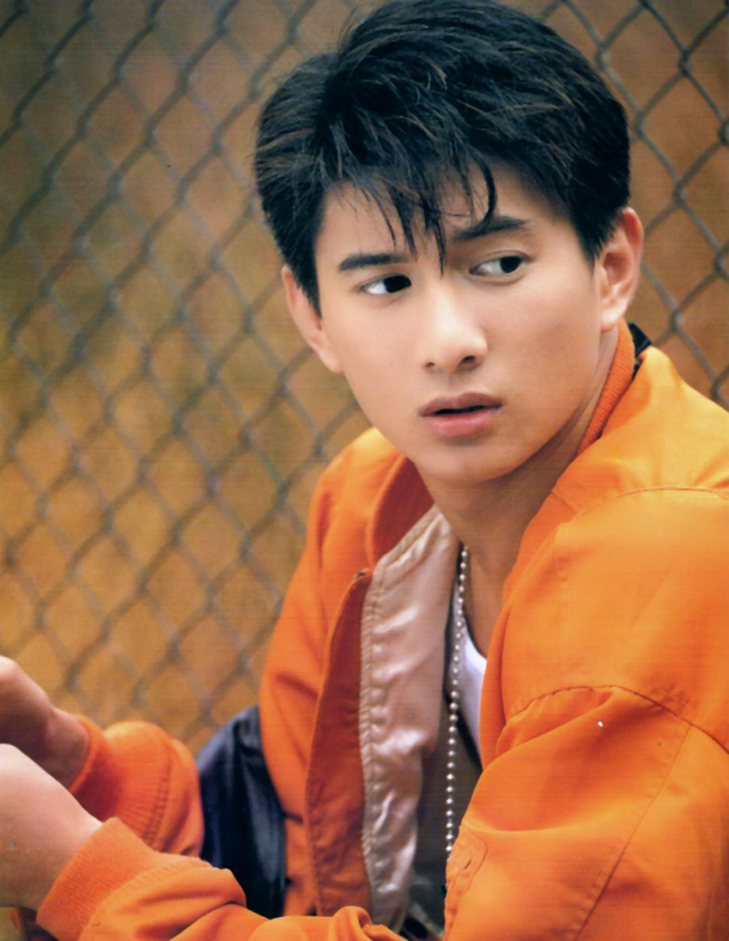 袁弘被刘诗诗塞狗粮，叮嘱他帮吴奇隆带衣服，网友：夫妻俩太甜了