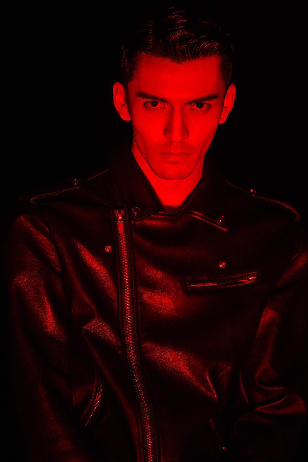 欧米德个人资料写真作品