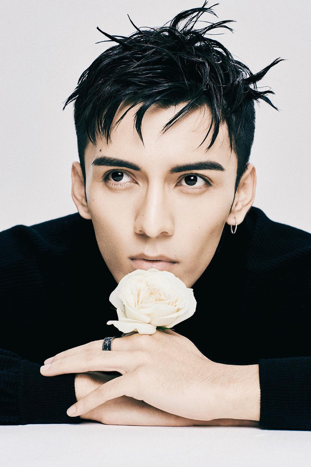 欧米德个人资料写真作品