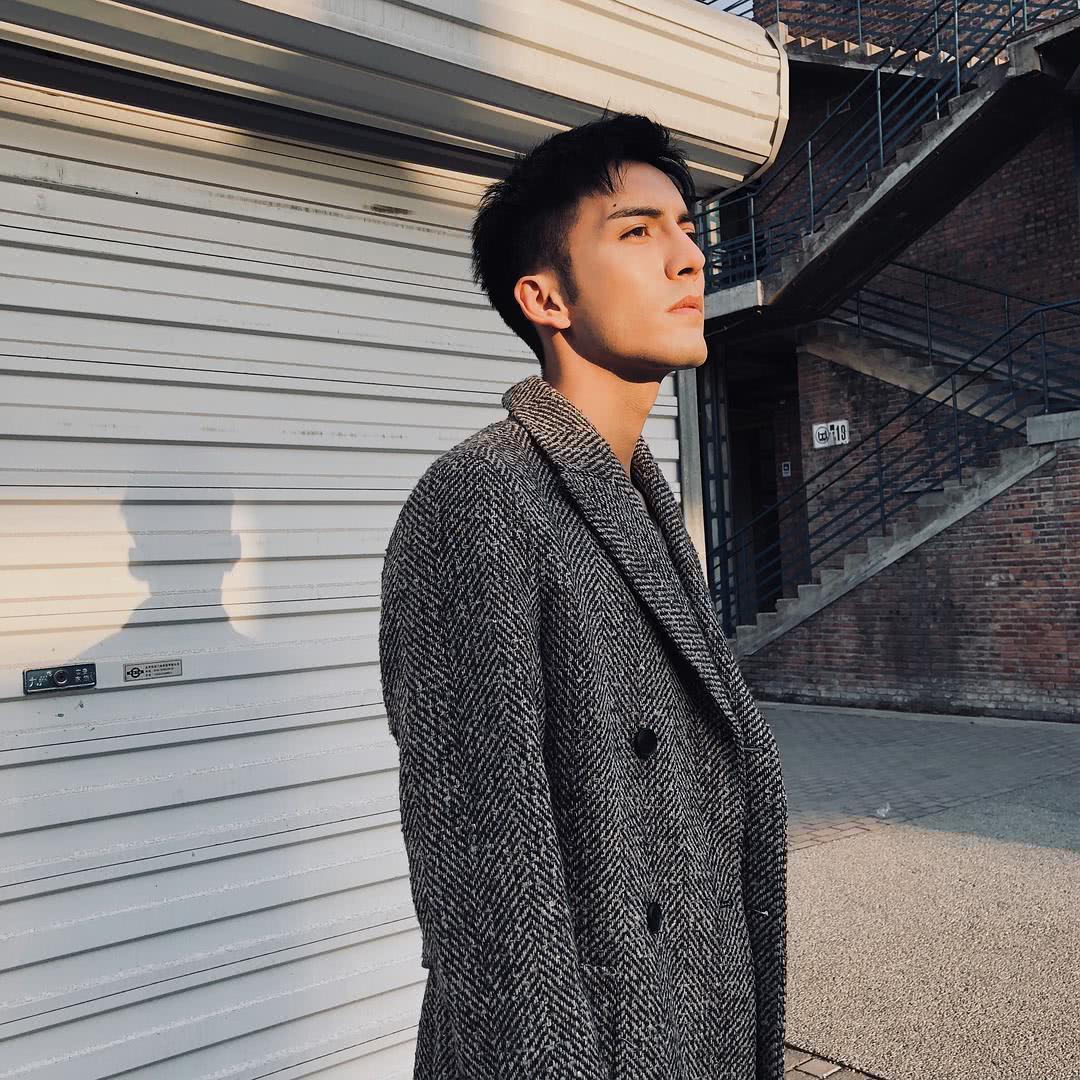 欧米德个人资料写真作品