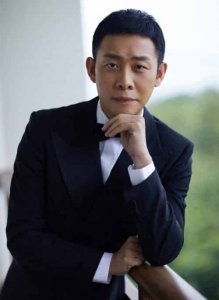 ​张译（原名张毅，中国内地男演员）