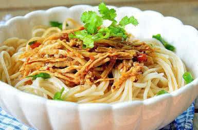 吃挂面花样这么多 13种挂面家常新吃法 简单美味，在家轻松完成