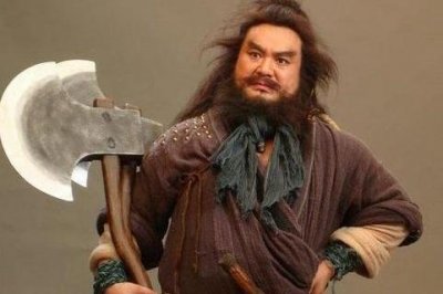 ​黑旋风李逵用过的一种兵器，后来传到了清朝