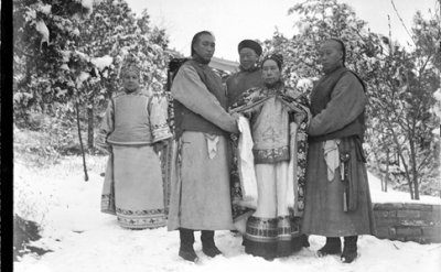 ​第一个被叫老佛爷的谁，最早被称作老佛爷的是慈禧吗?