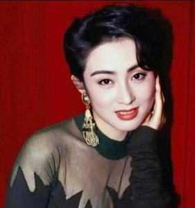 ​56岁张敏近照曝光！体重暴瘦到70斤已脱相，昔日女神憔悴干瘪