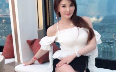 还记得《铁齿铜牙纪晓岚》里的莫愁吗？即使51岁，依旧美到犯规