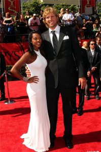 奥尼尔：有次偶遇诺维茨基妻子是漂亮黑人才知道司机也爱吃巧克力