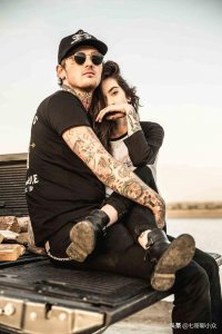 你眼中「低俗邪恶」的纹身，早就燃爆了明星时尚圈