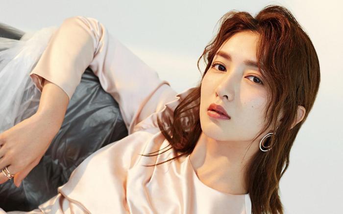 另类选择成就开挂，继对话英首相后，江疏影再对话奥斯卡导演