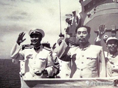庆祝中国海军节！1957年新中国历史上首次海上阅兵在青岛举行