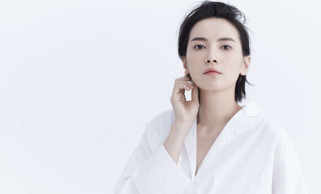 邹承恩赖猫的狮子倒影(赖猫的狮子倒影) 邹承恩 狮子 第5张