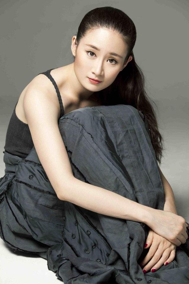 马大帅里小翠的结局(马大帅中的马小翠如今反差明显)(11)