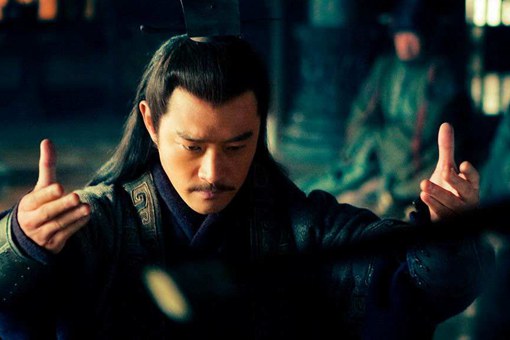 周瑜历史上有什么功绩?他又是怎么死的?