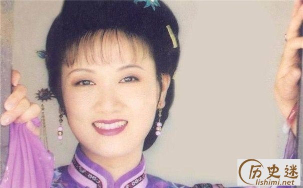 《康熙微服私访记》宜妃剧照